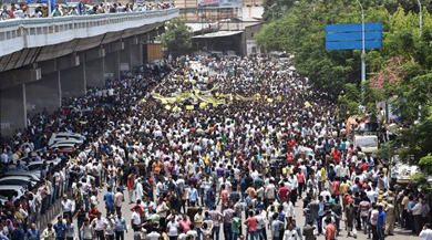 Surat Traders protest