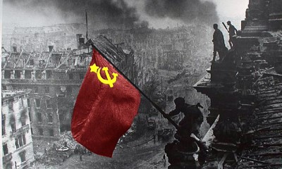 soviet_flag_at_reichstag